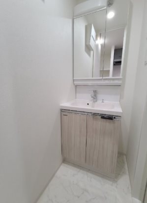 板橋区成増2丁目楽器可(グランドピアノ・弦管打楽器・声楽)分譲マンション 洗面所