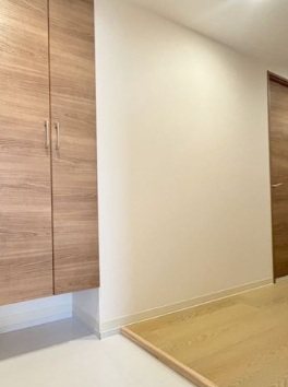 板橋区南常盤台1丁目楽器可（防音・24時間演奏・グランドピアノ・弦管楽器・声楽・DTM）新築マンション 玄関
