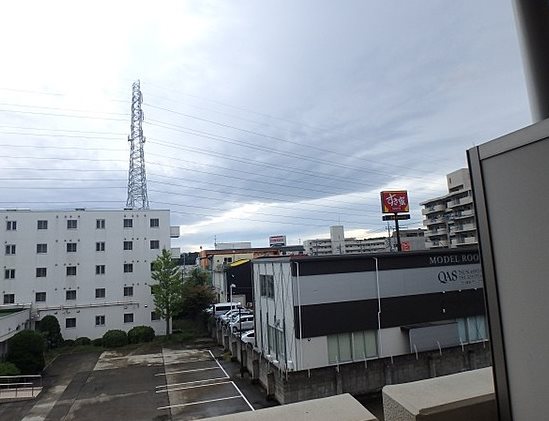 横浜市港北区箕輪町2丁目楽器可(グランドピアノ・弦管楽器・声楽)マンション ベランダ