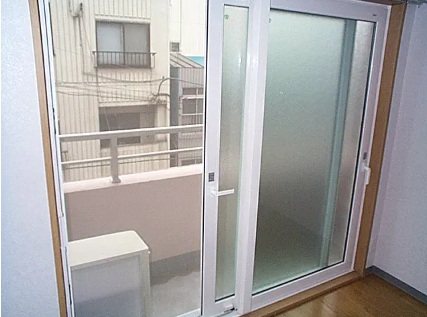台東区松が谷4丁目楽器可(ピアノ・弦管楽器・声楽)マンション ベランダ