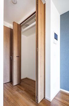 朝霞市浜崎3丁目楽器可（防音、24時間演奏可、グランドピアノ、管弦打楽器、声楽、DTM）マンション 収納