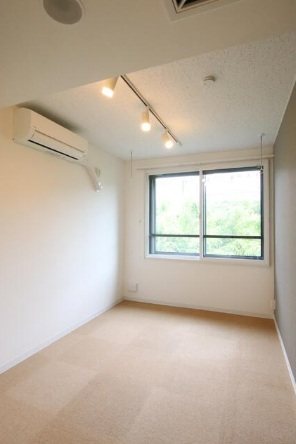北区赤羽台3丁目楽器可（24時間演奏可能・防音・ピアノ・弦管楽器・声楽などその都度相談）マンション リビング