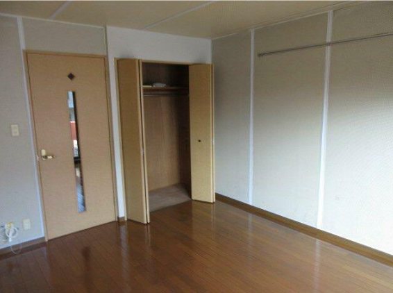 川崎市宮前区馬絹1丁目楽器可(防音・グランドピアノ・弦・管楽器・声楽)マンション リビング