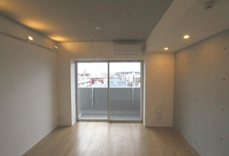 川崎市中原区下小田中1丁目楽器可(防音・ピアノ・弦・木楽器・声楽マイクなし)マンション リビング