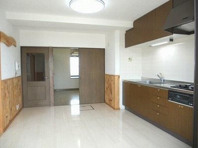 新座市野火止7丁目楽器可(グランドピアノ・弦・管・声楽)マンション リビング