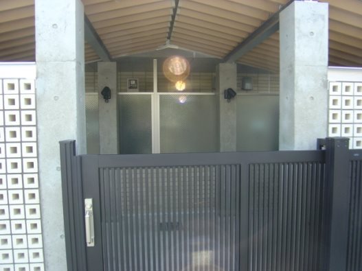 渋谷区西原2丁目楽器可(防音・グランドピアノ・弦・管楽器・声楽)マンション エントランス