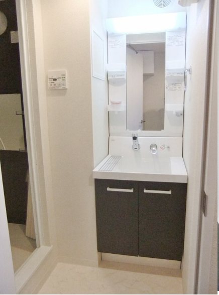 大田区鵜の木1丁目楽器可(防音・ピアノ・弦・管楽器・声楽)マンション 洗面所