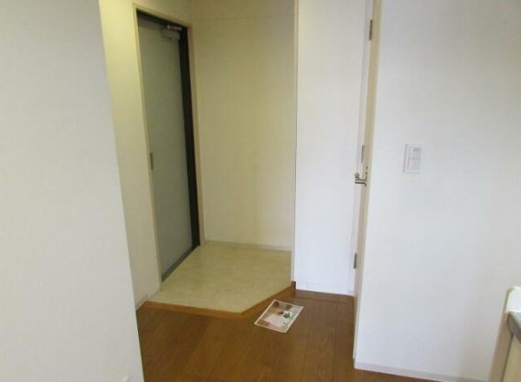 リベール入谷 玄関