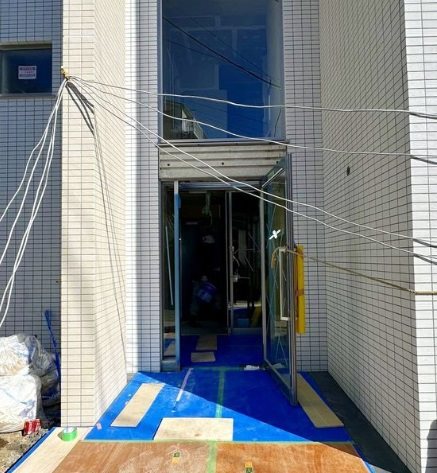川崎市多摩区西生田3丁目楽器可（防音・グランドピアノ・弦木管楽器・DTM・声楽）マンション エントランス