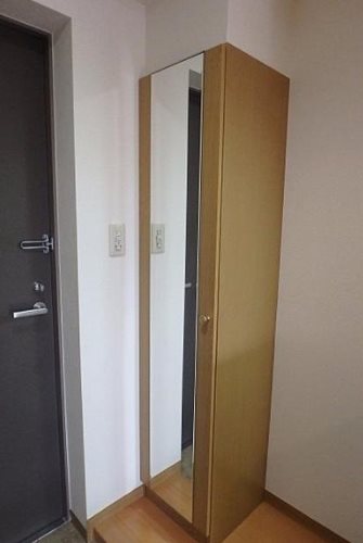 横浜市港北区箕輪町2丁目楽器可(グランドピアノ・弦管楽器・声楽)マンション エントランス