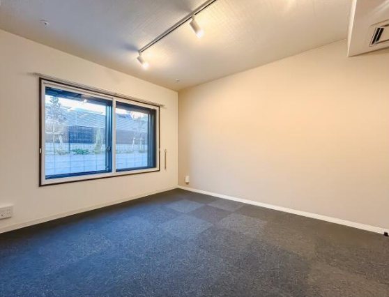 練馬区関町東1丁目楽器可(防音・グランドピアノ・弦・木・金管楽器・声楽・DTM)マンション リビング