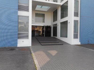 草加市草加4丁目(防音・アップライトピアノ・弦・木管楽器・声楽)マンション エントランス