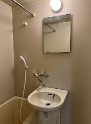 目黒区目黒3丁目楽器可(防音・グランドピアノ・弦・管楽器・声楽)マンション 洗面所