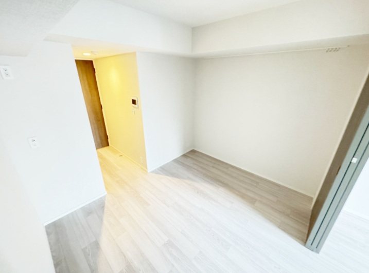 横浜市中区若葉町2丁目楽器可（ピアノ）マンション リビング