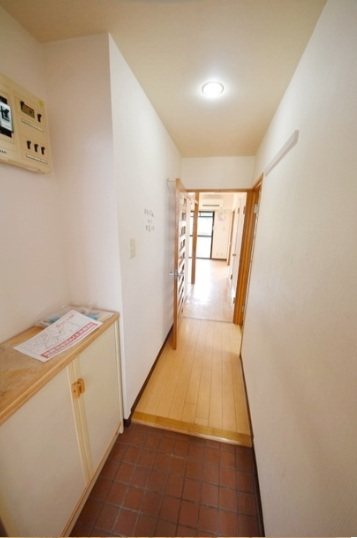 練馬区東大泉3丁目楽器可(グランドピアノ・弦・木管楽器・声楽)マンション 玄関