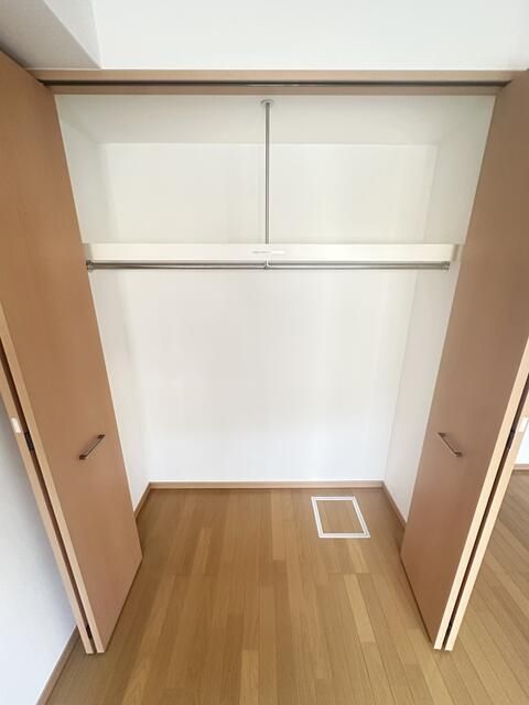 川崎市多摩区登戸楽器可（ピアノ・管弦楽器）マンション 収納