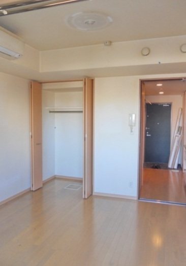 川崎市多摩区登戸楽器可（ピアノ・管弦楽器）マンション リビング
