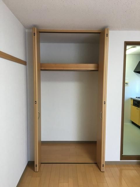 横浜市中区麦田町1丁目楽器可（グランドピアノ・弦管楽器・声楽）マンション 収納