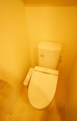 横浜市中区相生町3丁目楽器可（ピアノ）マンション トイレ