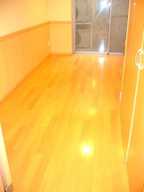 目黒区中町1丁目楽器可(防音・グランドピアノ)マンション リビング