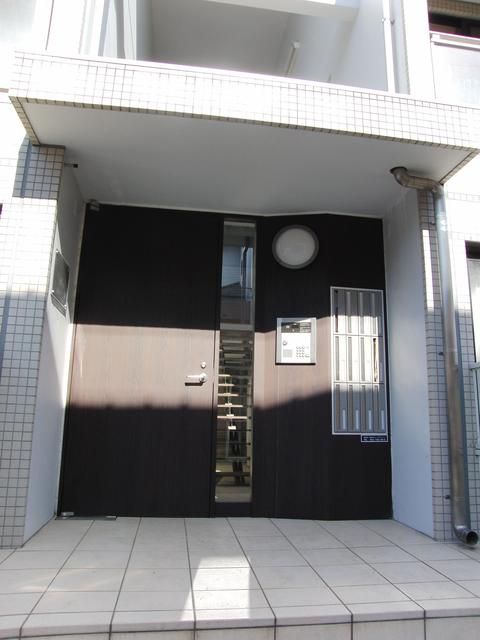座間市相模が丘5丁目楽器可（ピアノ・弦・木管楽器）マンション エントランス