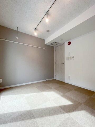 横浜市港北区岸根町楽器可(防音・24時間演奏可能・ピアノ・弦・管楽器・声楽・DTM) マンション リビング