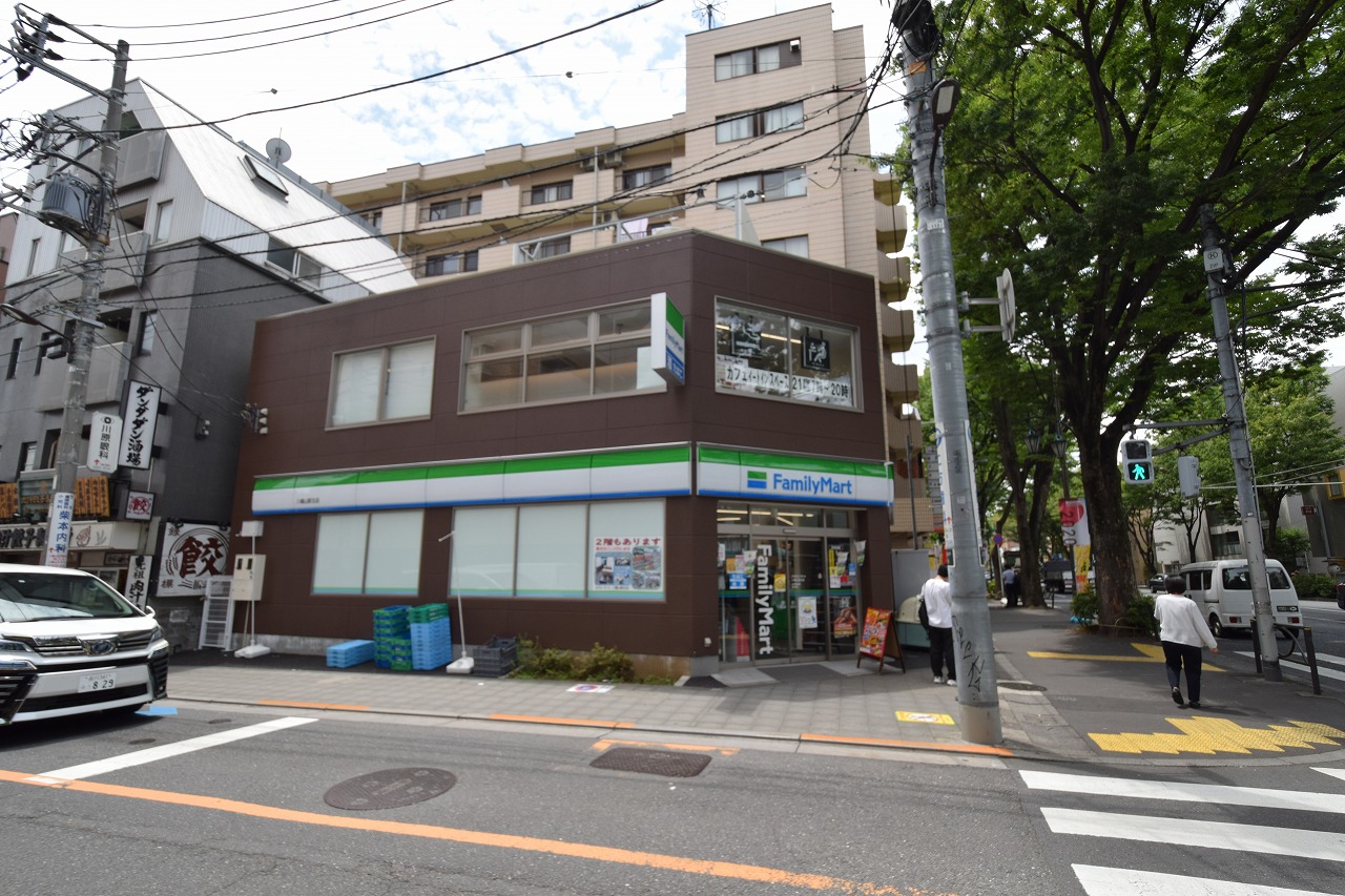 ワコーレ八幡山 コンビニ