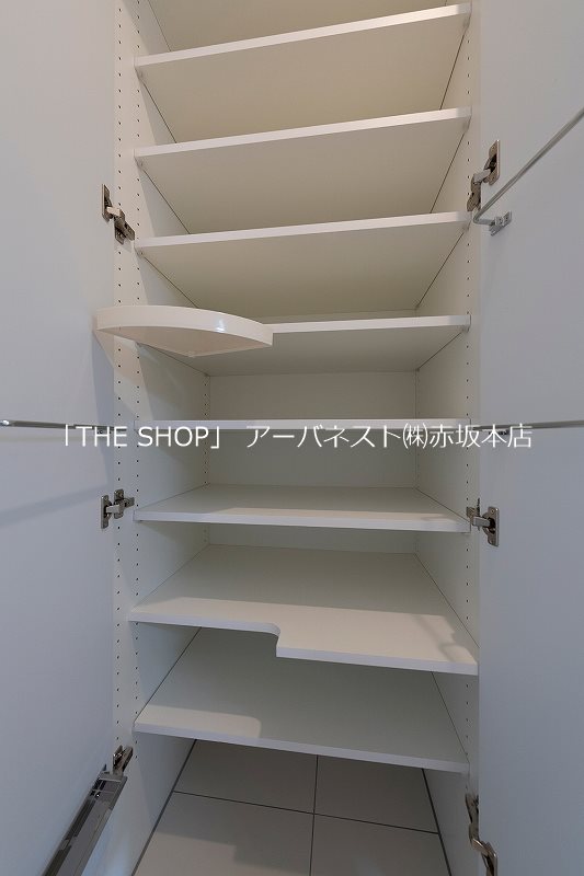 ヴォーガコルテ久が原アジールコート 玄関