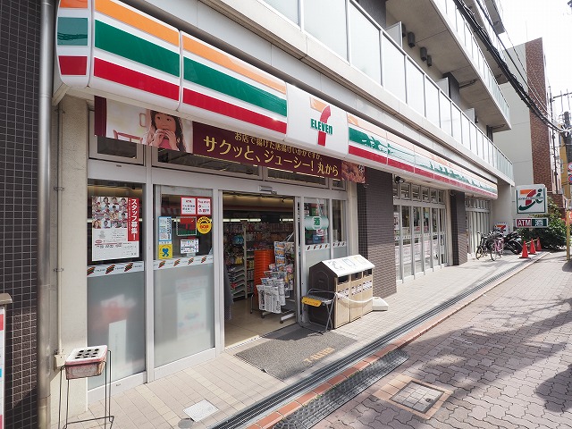 ヴォーガコルテ大森東 コンビニ