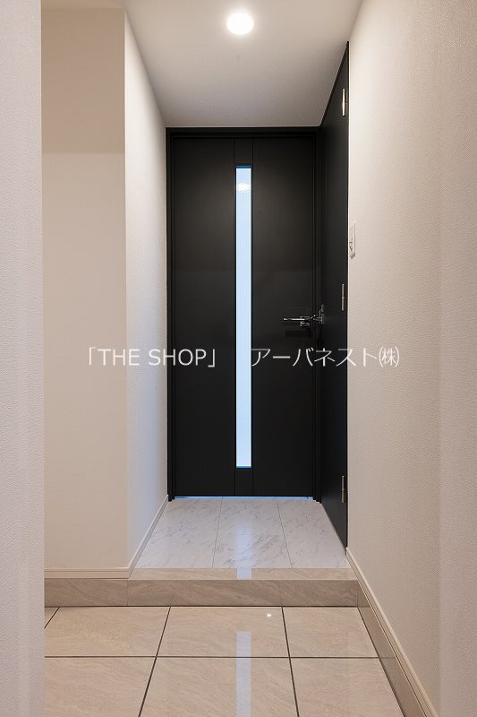 ヴォーガコルテ長原 玄関