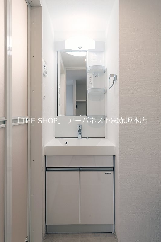 ヴォーガコルテ長原 洗面所