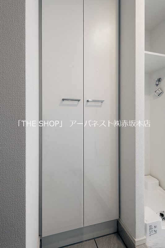 ヴォーガコルテ長原 玄関
