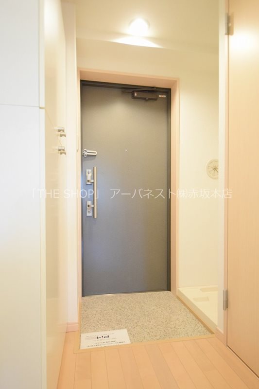 ヴォーガコルテ多摩川Ⅲ 玄関
