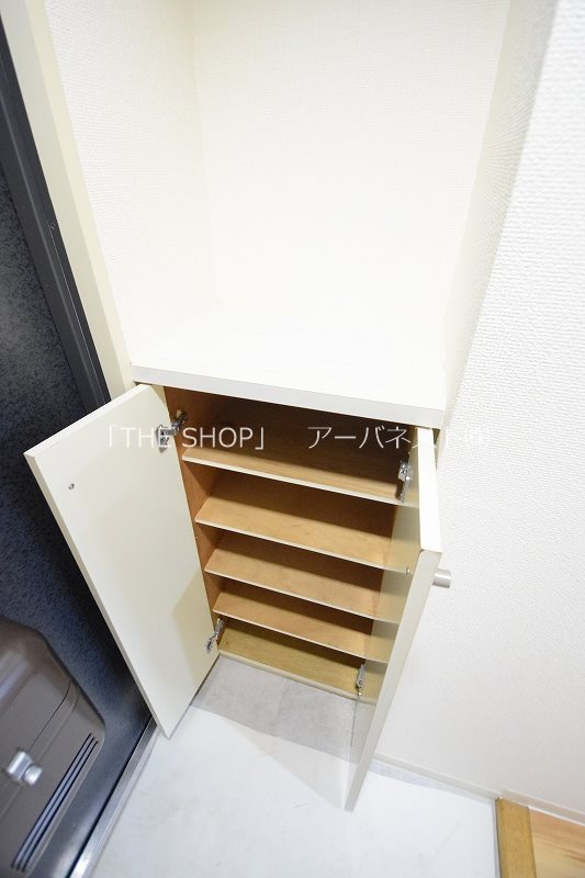 コスモリード北千束 玄関