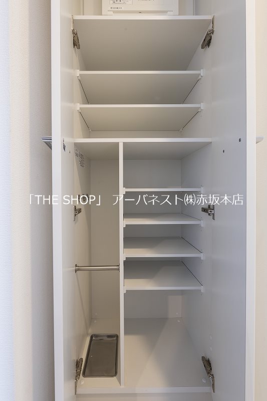 ヴォーガコルテ長原 玄関
