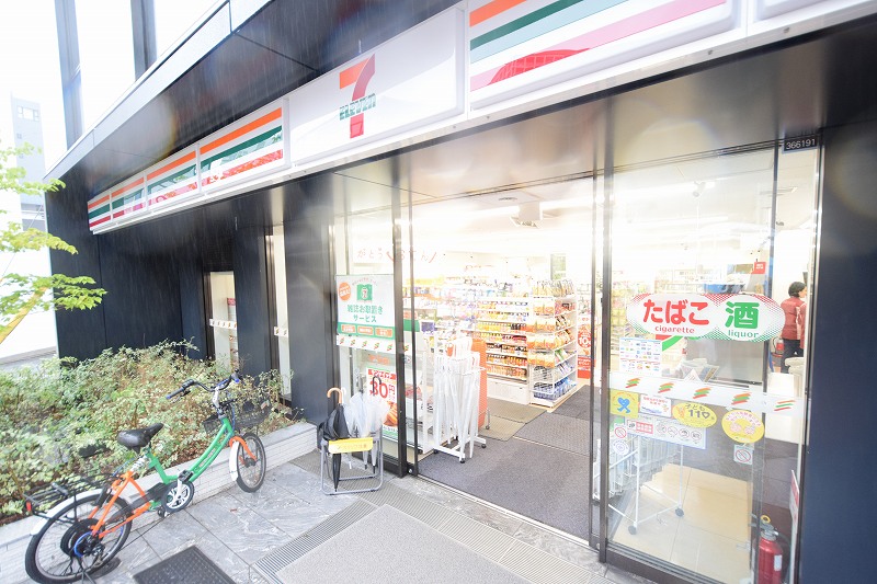ヴィア・シテラ赤坂 コンビニ