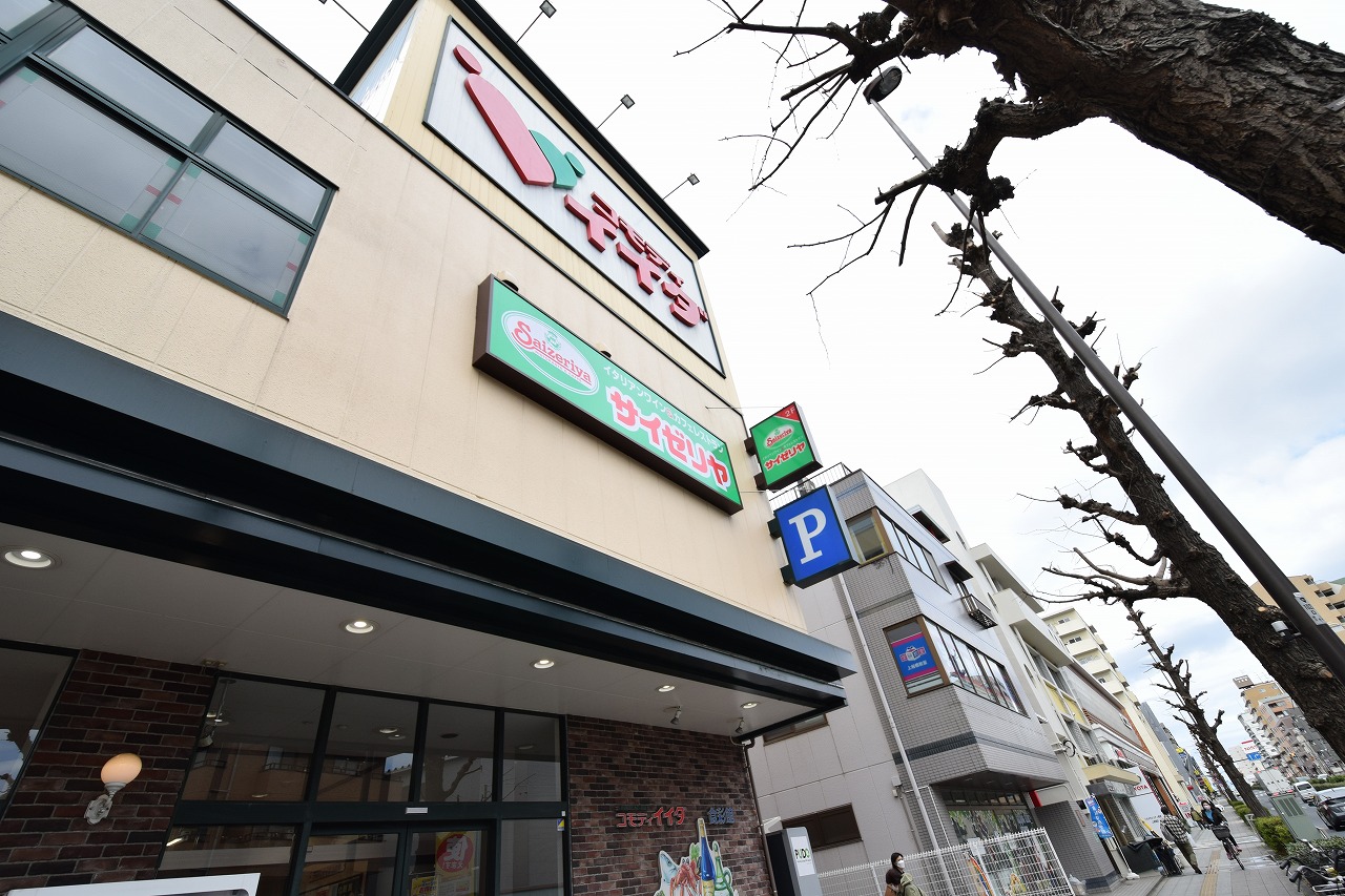 AZEST　ITABASHI レストラン
