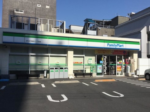 ヴォーガコルテ多摩川Ⅴ コンビニ
