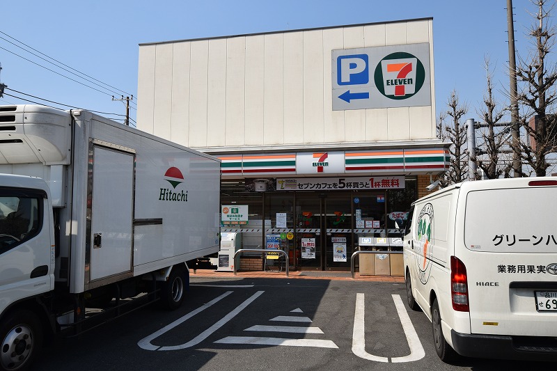 ヴォーガコルテ多摩川 コンビニ
