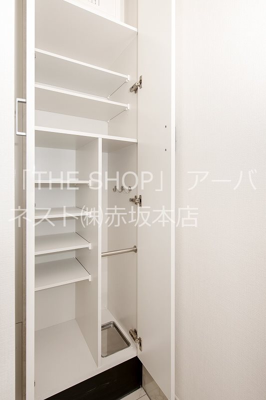 ヴォーガコルテ御嶽山 玄関
