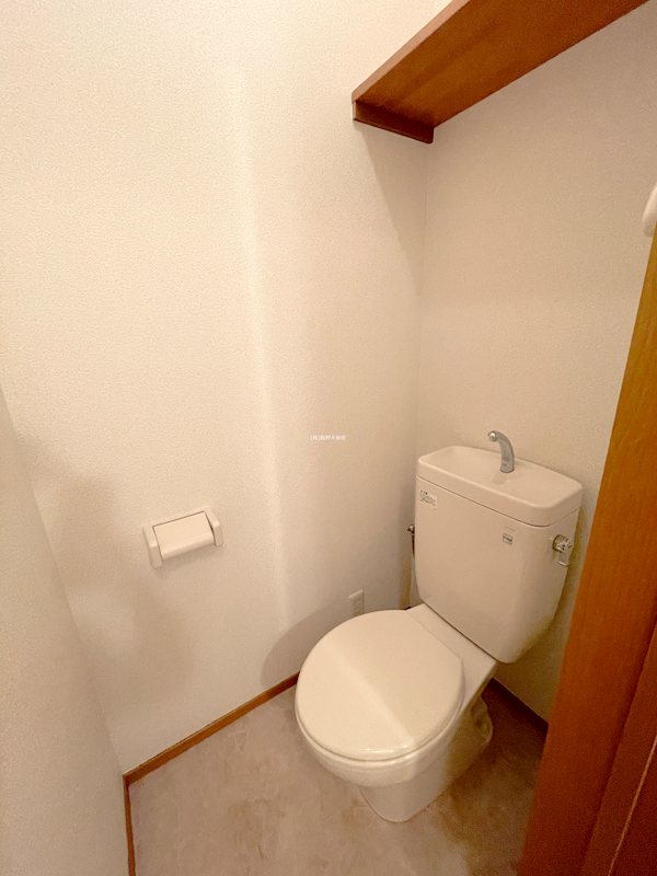 メゾンクレール船越 トイレ
