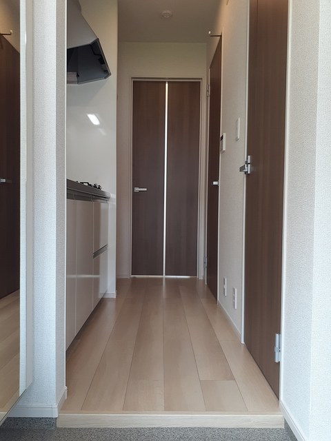 サンリットウエストＪ 玄関