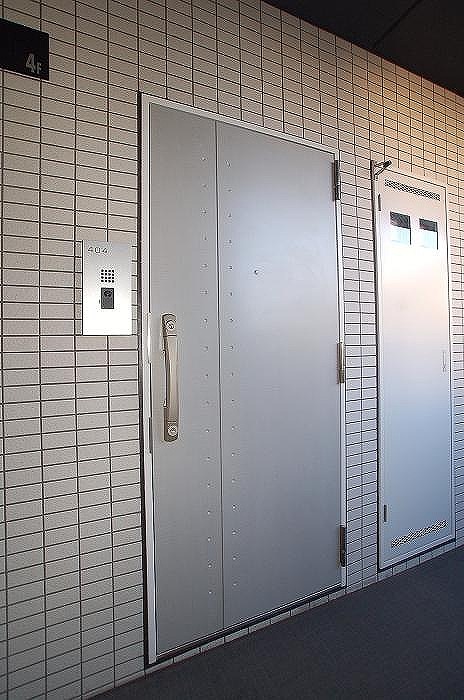 フェニックス横須賀中央 玄関