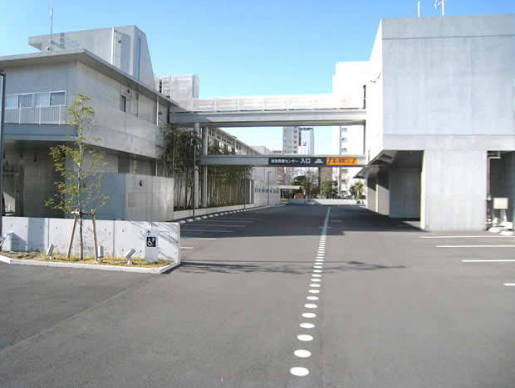 スアヴィス横須賀中央 内科