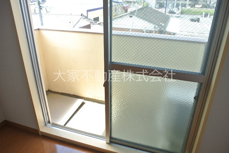 月マンション ベランダ