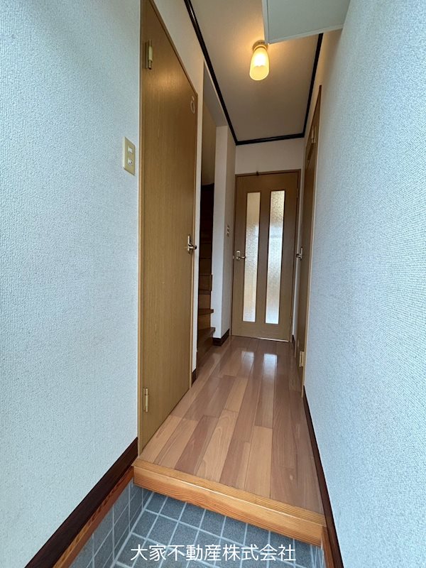 さざんかハイツⅦ 玄関