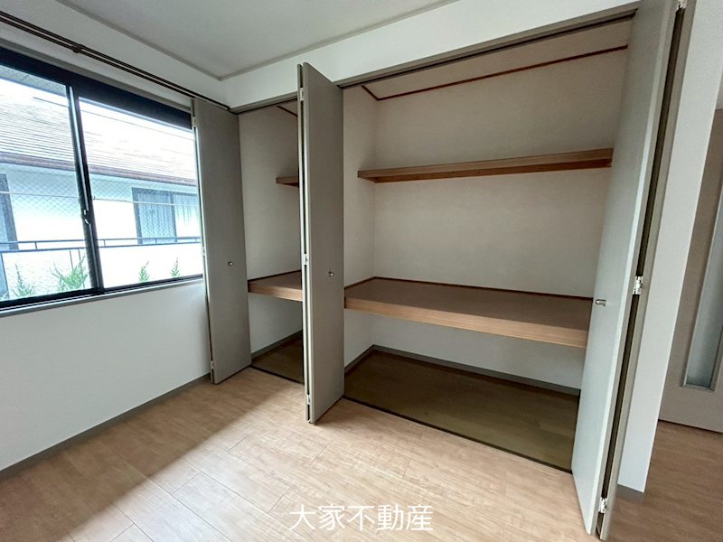 ハイカムール仲沖B棟 収納