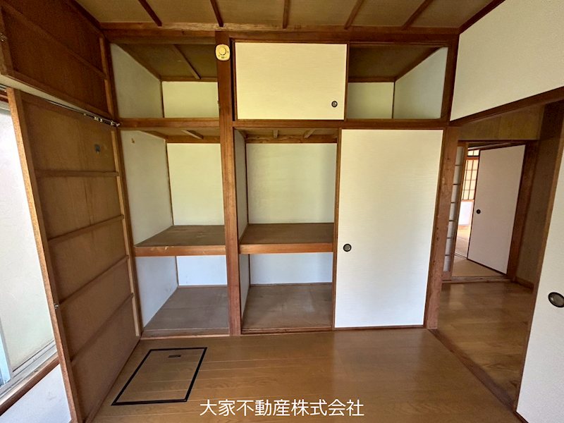 長崎県諫早市天満町58-2 収納
