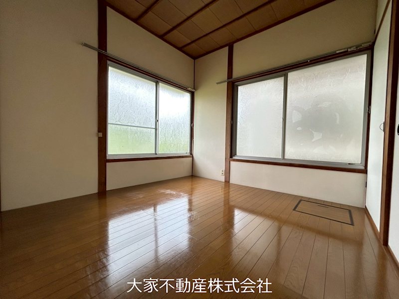 長崎県諫早市天満町58-2 内装