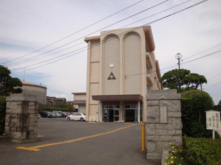 長崎県諫早市天満町58-2 中学校